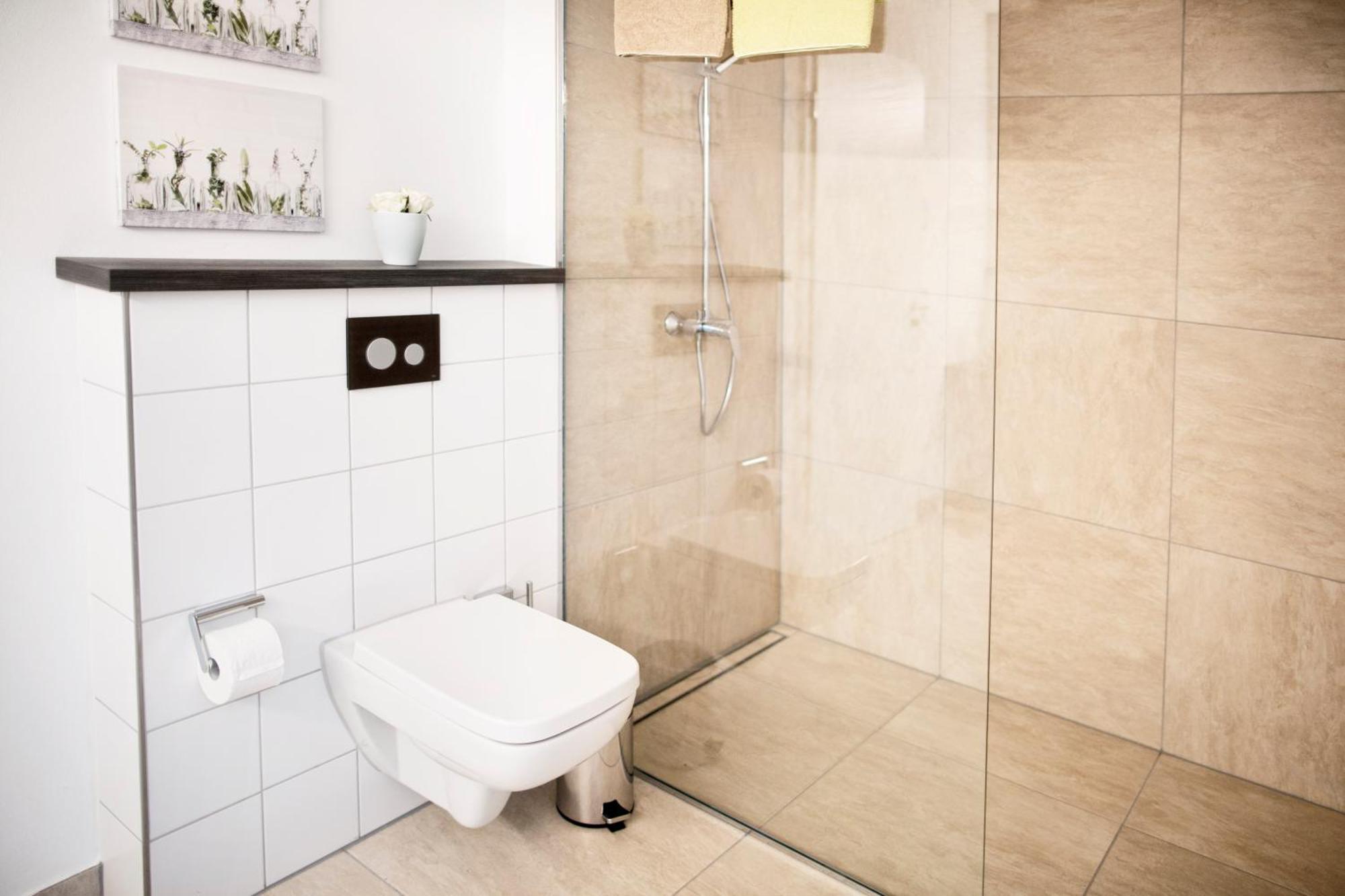 Boardinghouse By M&K Hotel บาดเอินเฮาเซน ภายนอก รูปภาพ